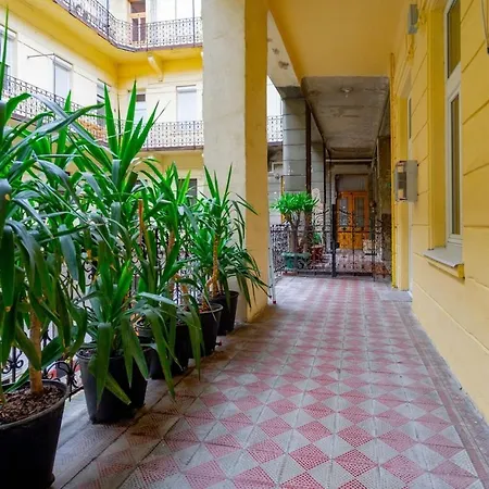 Perfect Chic Downtown Loft - D1 Διαμέρισμα